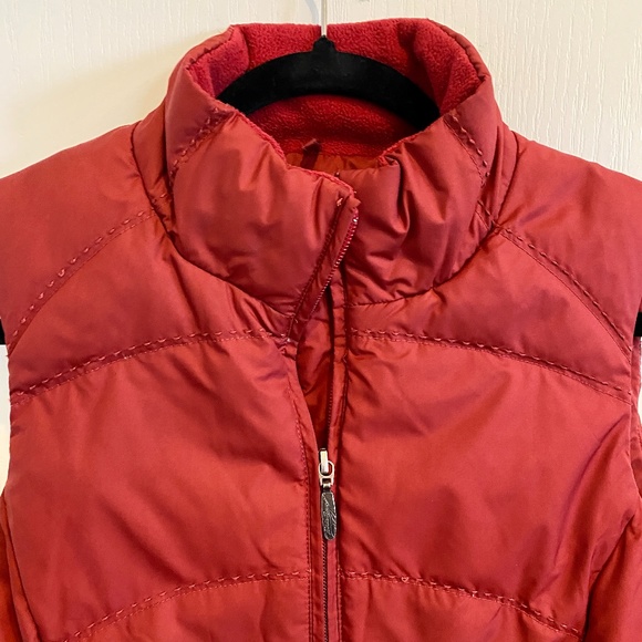 Eddie Bauer Goose Down Puffer Vest, PXS, Gently Used, Crimson Red - Picture 4 of 12